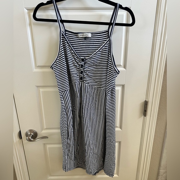 Angel Maternity Nursing Dress and Robe Set - Picture 4 of 5